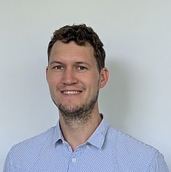 Herr  Fabian Schächt
